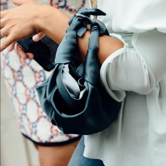 The Row silk ascot bag - Picture 6 of 8